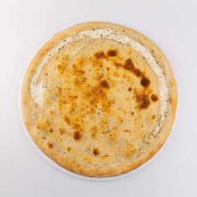 Korpus se smetanovým základem